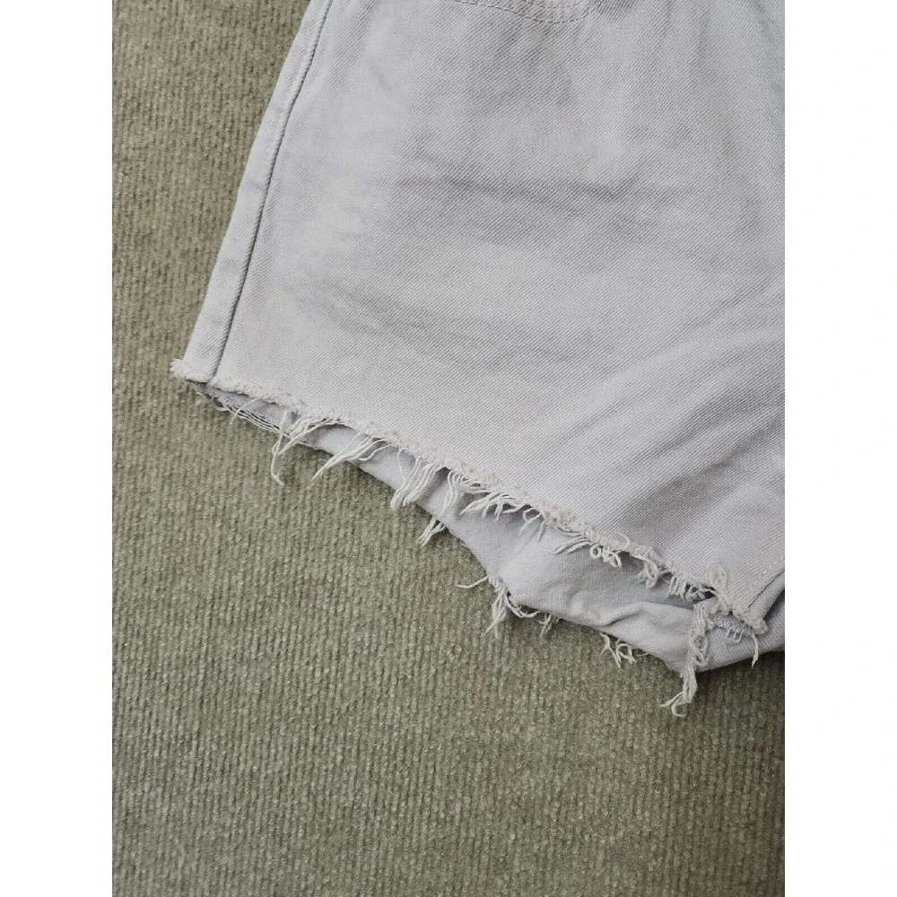 Levi's 501 Cotton High-Rise Denim Shorts Womens 31 Lilac Purple Raw Hem NEW - Picture 3 of 11